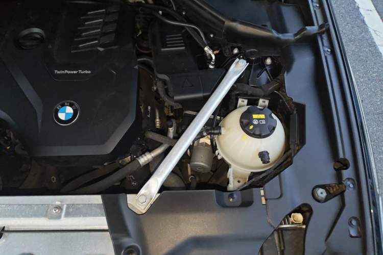 Used BMW X4 2020 xDrive25i Black Knight Limited Edition Engine Bay Left