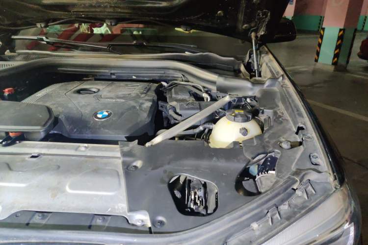 Used BMW X4 2020 xDrive25i M Sport Package Engine Bay Left