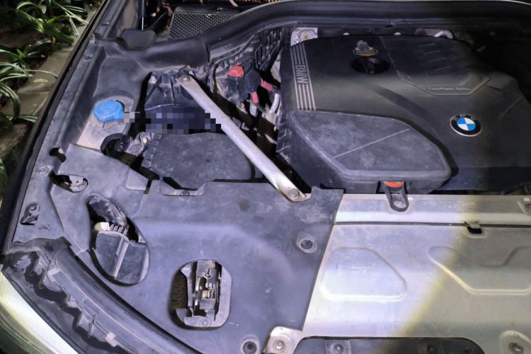Used BMW X4 2020 xDrive25i M Sport Package Engine Bay Right