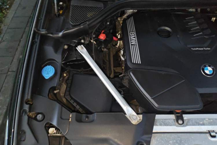 Used BMW X4 2020 xDrive25i Black Knight Limited Edition Engine Bay Right