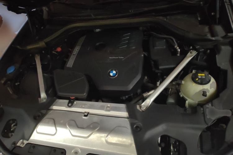 Used BMW X4 2020 xDrive25i M Sport Package Engine Bay