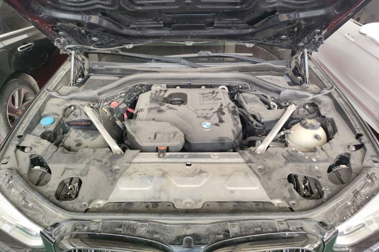 Used BMW X4 2020 xDrive25i M Sport Package Engine Bay