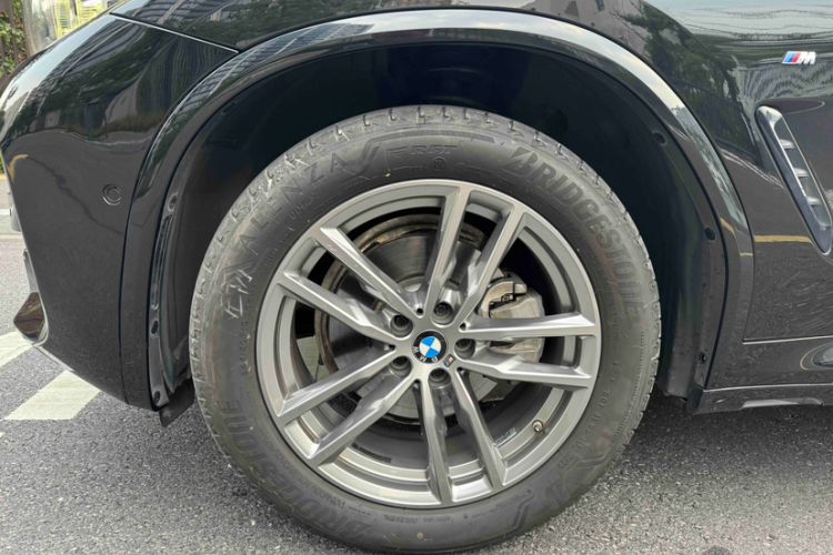 Used BMW X4 2020 xDrive25i M Sport Package Exterior 2
