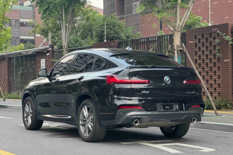 Used BMW X4 2020 xDrive25i M Sport Package Exterior 3