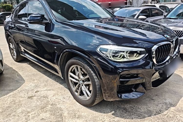 Used BMW X4 2020 xDrive25i M Sport Package Front Right 45 Deg