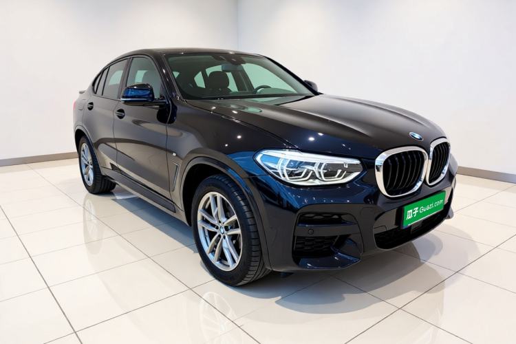 Used BMW X4 2020 xDrive25i M Sport Package Front Right 45 Deg
