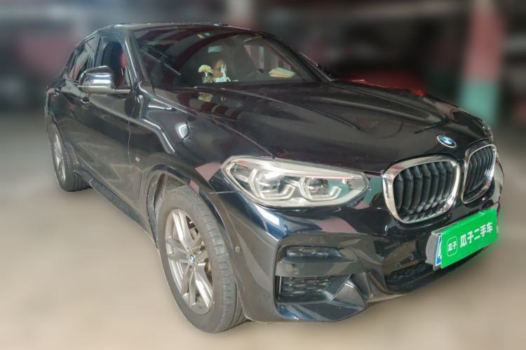 Used BMW X4 2020 xDrive25i M Sport Package Front Right 45 Deg