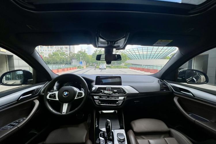 Used BMW X4 2020 xDrive25i M Sport Package Interior 1