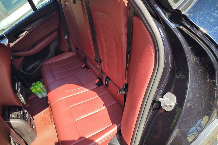 Used BMW X4 2020 xDrive25i M Sport Package Interior 4