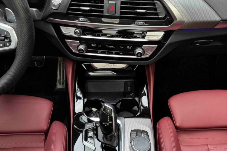Used BMW X4 2020 xDrive25i M Sport Package Interior 8
