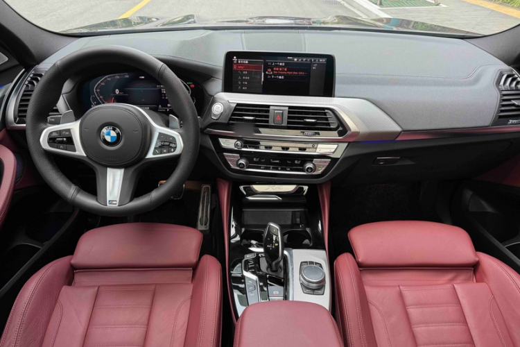 Used BMW X4 2020 xDrive25i M Sport Package Interior 9