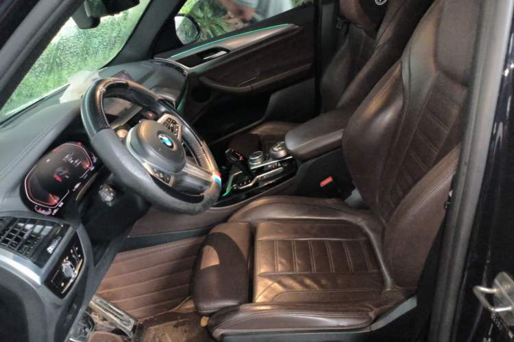 Used BMW X4 2020 xDrive25i M Sport Package Left Front Seat