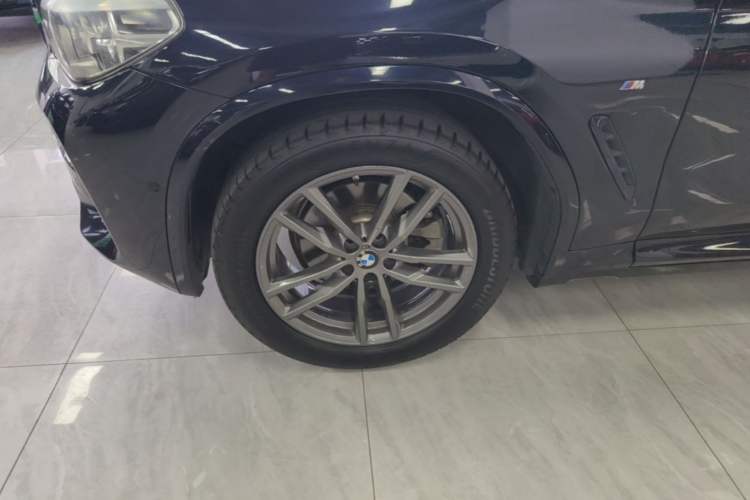 Used BMW X4 2020 xDrive25i M Sport Package Left Front Wheel Hub