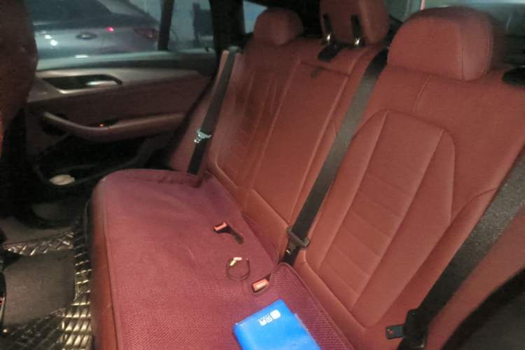 Used BMW X4 2020 xDrive25i M Sport Package Left Rear Seat