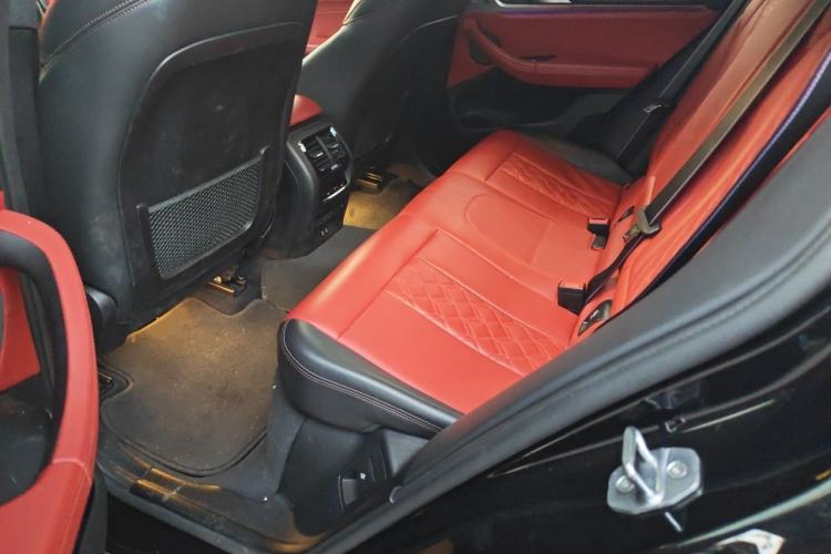 Used BMW X4 2020 xDrive25i Black Knight Limited Edition Left Rear Seat