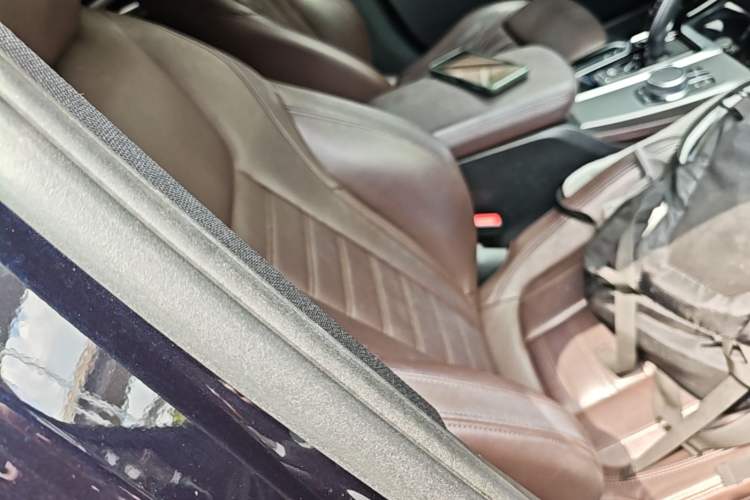 Used BMW X4 2020 xDrive25i M Sport Package Right Front Seat