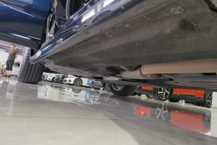 Used BMW X4 2020 xDrive25i M Sport Package Right Side Sill