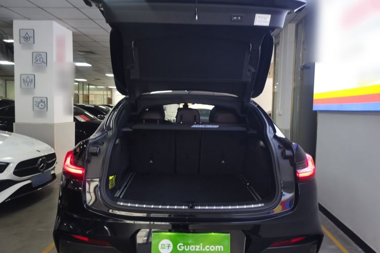 Used BMW X4 2020 xDrive30i M Sport Package Trunk