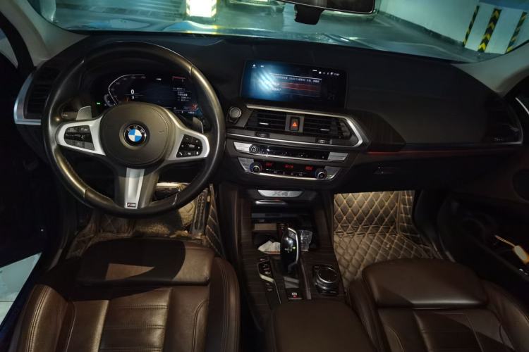 Used BMW X4 2020 xDrive25i M Sport Package Center Console
