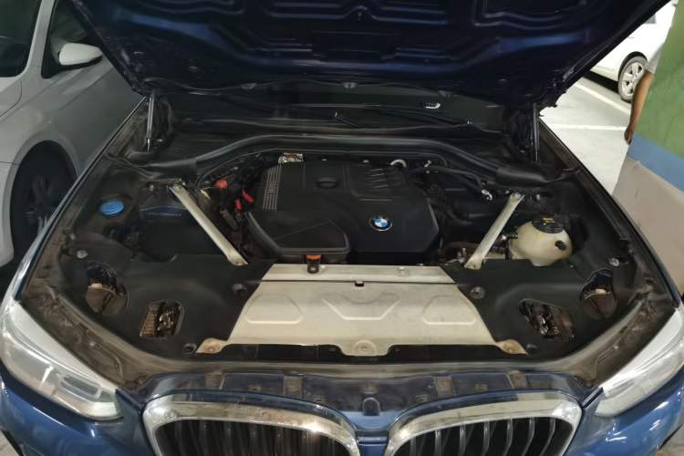 Used BMW X4 2020 xDrive25i M Sport Package Engine Bay
