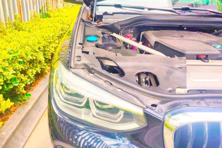 Used BMW X4 2020 xDrive25i M Sport Package Engine Bay Right