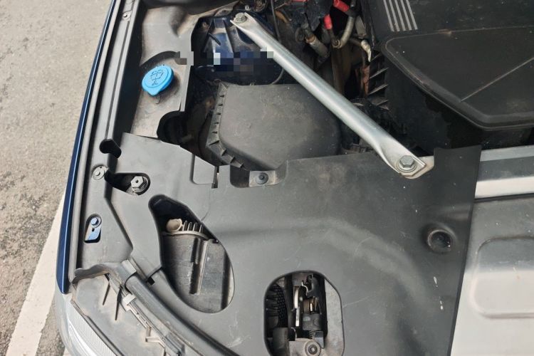 Used BMW X4 2020 xDrive25i M Sport Package Engine Bay Right