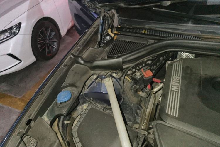 Used BMW X4 2020 xDrive25i M Sport Package Engine Bay Right
