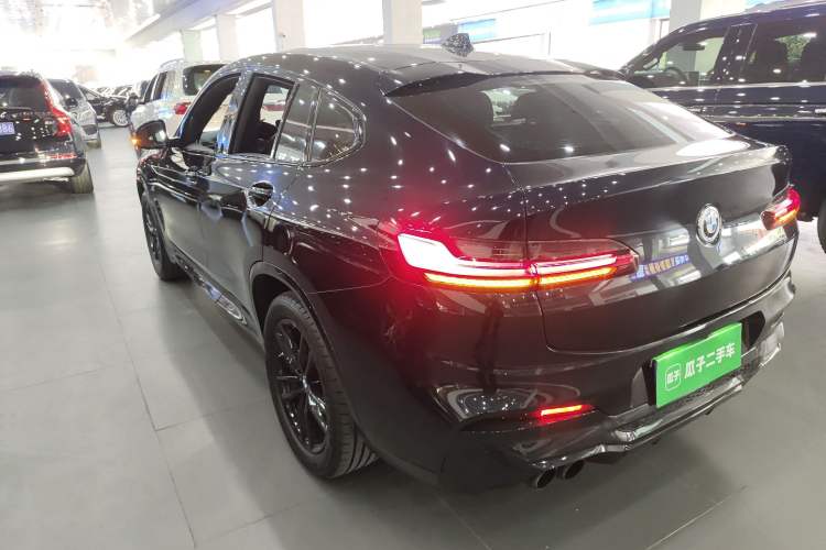 Used BMW X4 2020 xDrive25i M Sport Package Exterior 2