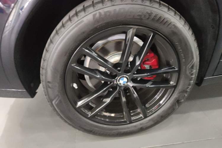 Used BMW X4 2020 xDrive25i M Sport Package Exterior 5