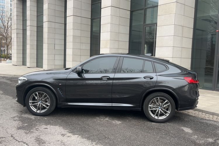 Used BMW X4 2020 xDrive25i M Sport Package Exterior 2