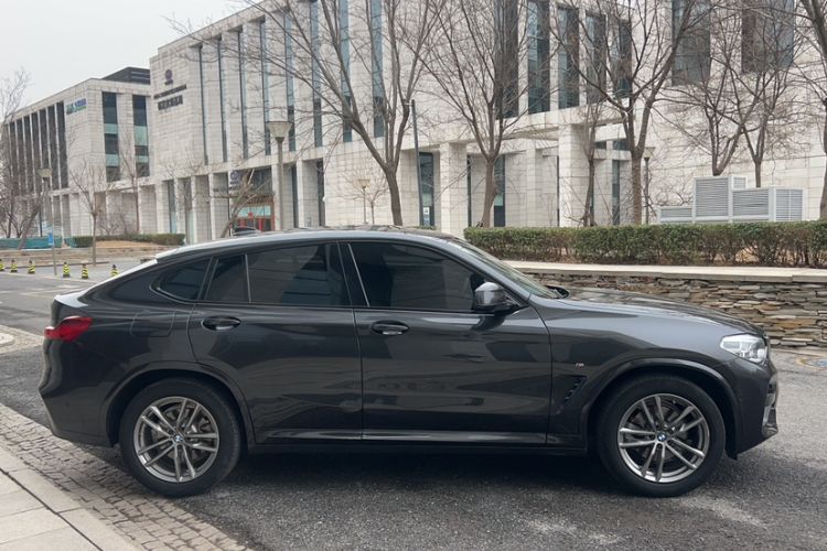 Used BMW X4 2020 xDrive25i M Sport Package Exterior 3