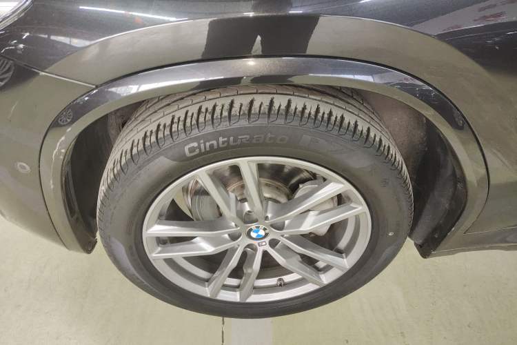 Used BMW X4 2020 xDrive25i M Sport Package Exterior 4
