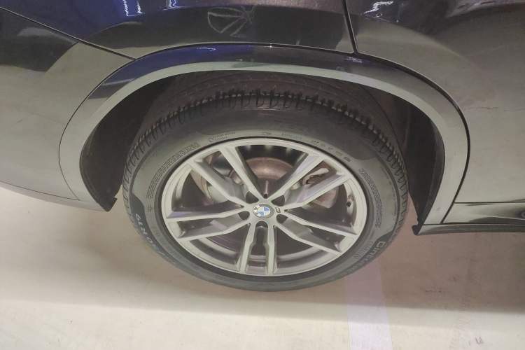 Used BMW X4 2020 xDrive25i M Sport Package Exterior 5