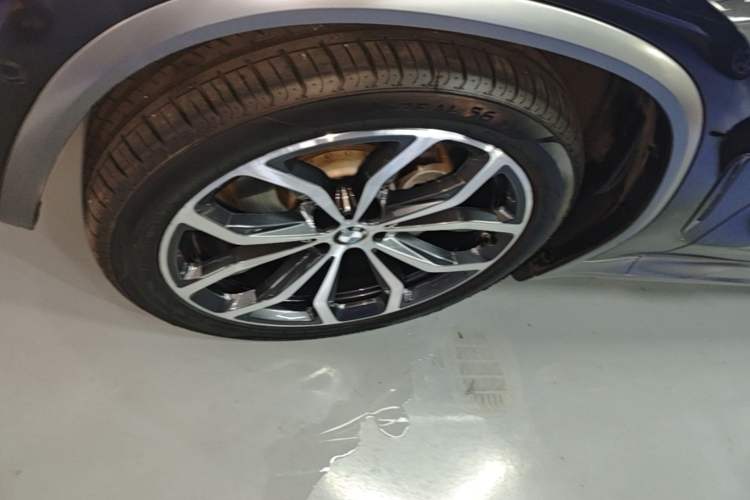 Used BMW X4 2020 xDrive25i M Sport Package Left Front Wheel Hub