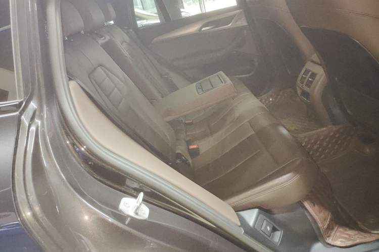 Used BMW X4 2020 xDrive25i M Sport Package Left Rear Seat