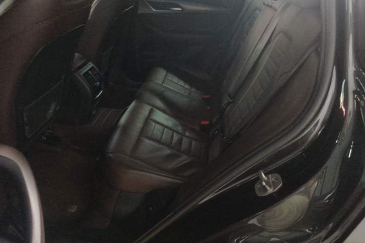 Used BMW X4 2020 xDrive25i M Sport Package Left Rear Seat