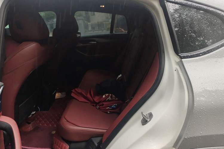 Used BMW X4 2020 xDrive25i M Sport Package Left Rear Seat