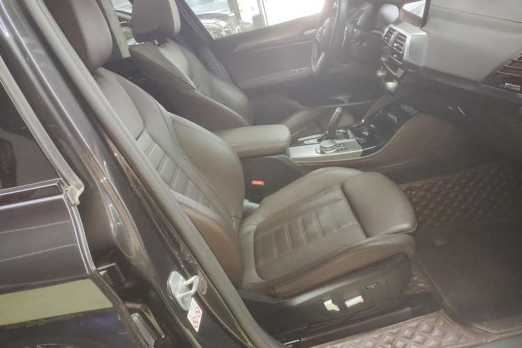 Used BMW X4 2020 xDrive25i M Sport Package Right Front Seat