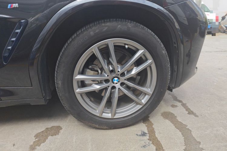 Used BMW X4 2020 xDrive25i M Sport Package Right Front Wheel Hub