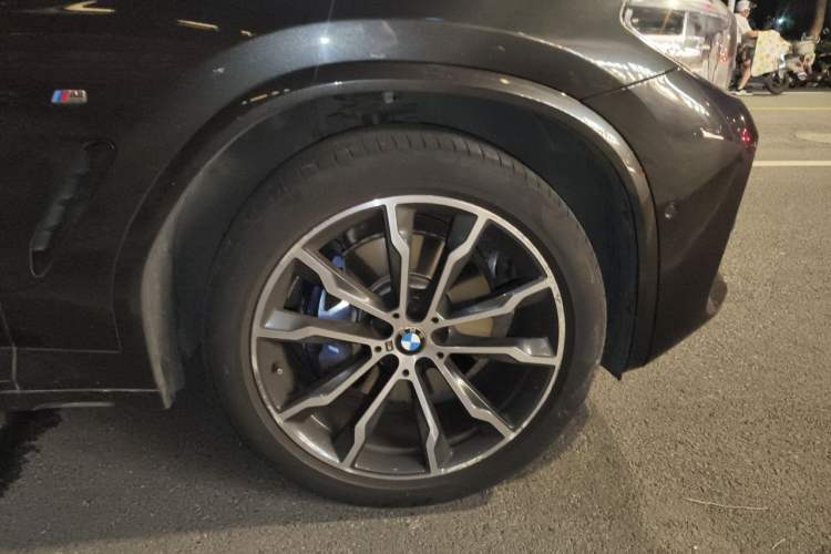 Used BMW X4 2020 xDrive30i M Sport Package Right Front Wheel Hub