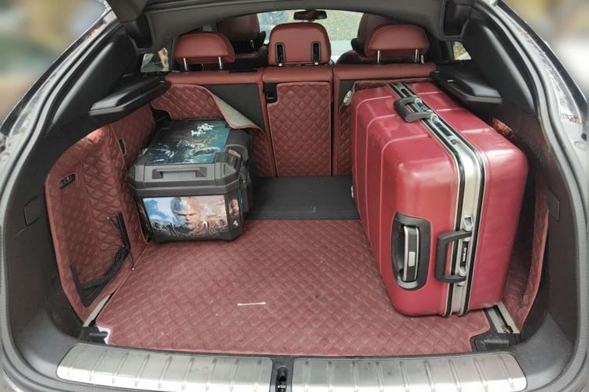 Used BMW X4 2020 xDrive30i M Sport Package Trunk