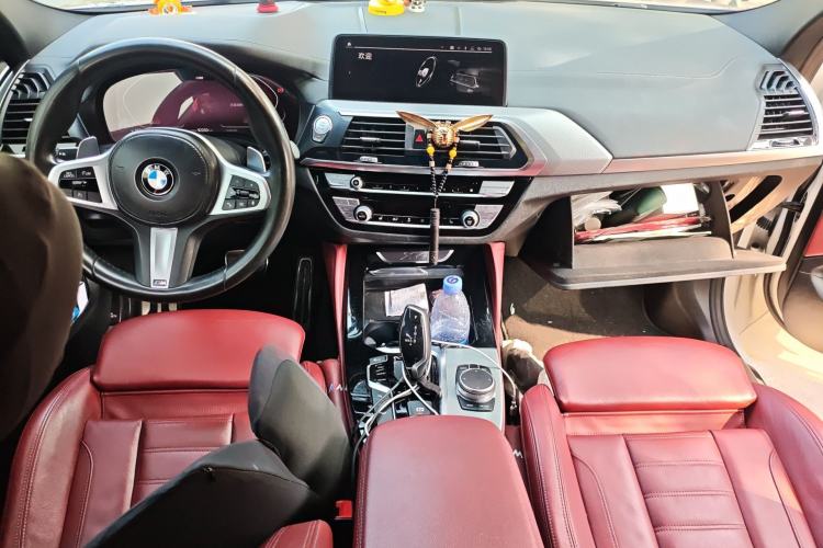 Used BMW X4 2020 xDrive30i M Sport Package Center Console