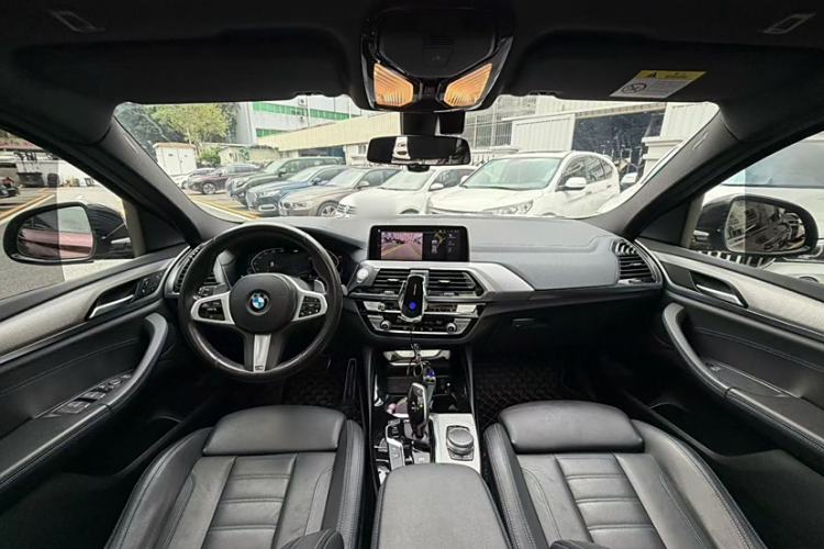 Used BMW X4 2020 xDrive25i M Sport Package Interior 1
