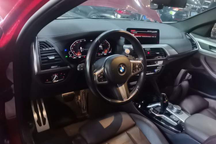 Used BMW X4 2020 xDrive25i M Sport Package Center Console