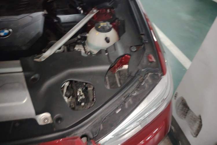 Used BMW X4 2020 xDrive25i M Sport Package Engine Bay Left