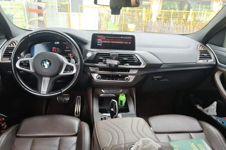 Used BMW X4 2020 xDrive25i M Sport Package Center Console