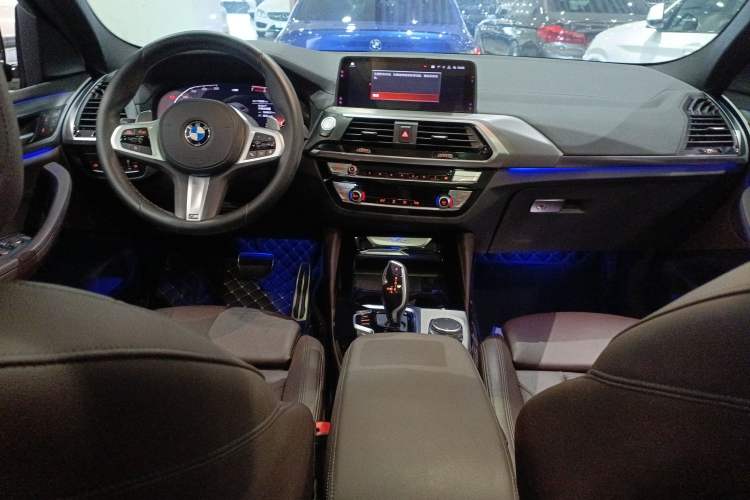 Used BMW X4 2020 xDrive25i M Sport Package Center Console