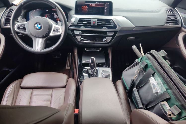 Used BMW X4 2020 xDrive25i M Sport Package Center Console