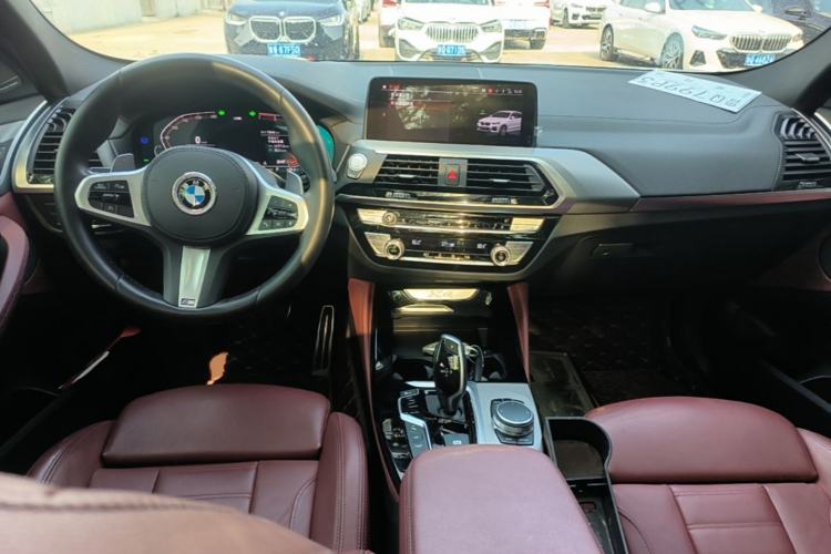Used BMW X4 2020 xDrive30i M Sport Package Center Console