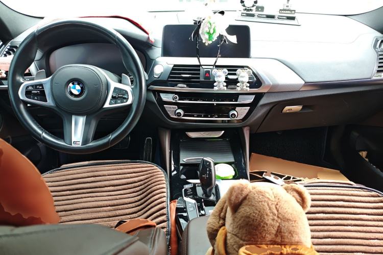 Used BMW X4 2020 xDrive25i M Sport Package Center Console